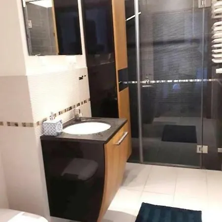 Daire Hamptons Apartament Mosiezna - Grabiszynska Wroclaw